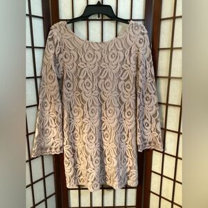 Xhilaration Neutral Embroidered Scoop Back, Stretch Shift Dress Size M.